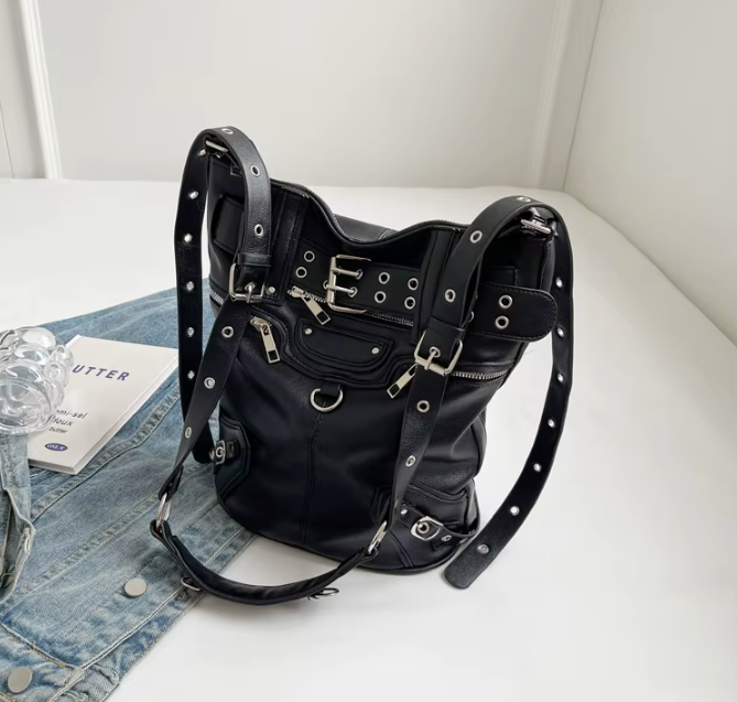Bolsa Média Priscila