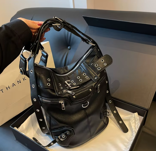 Bolsa Média Priscila