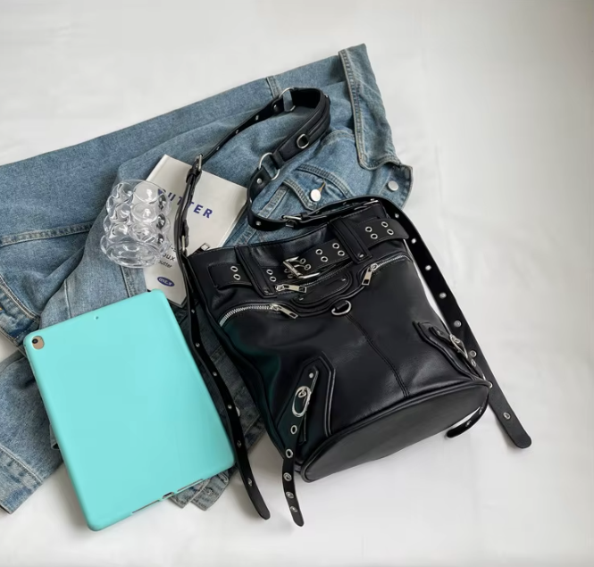Bolsa Média Priscila