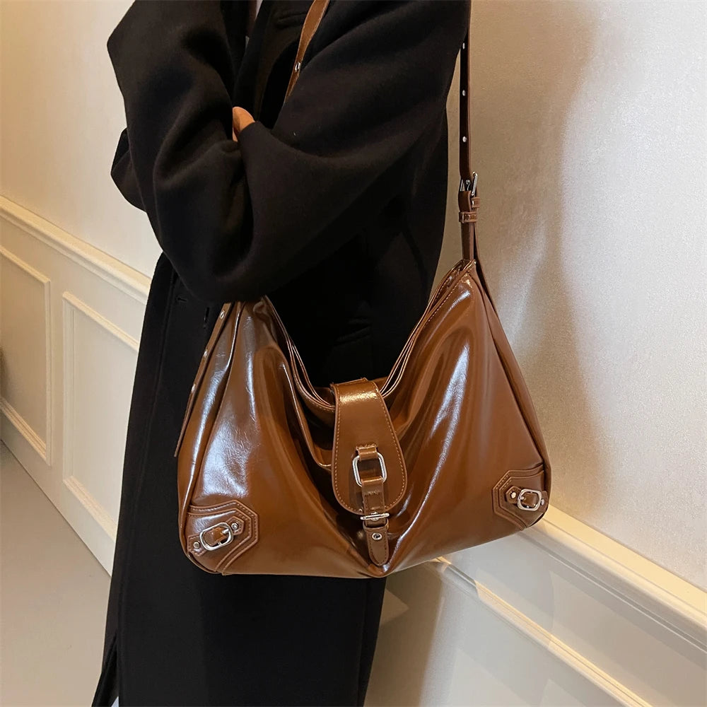 Bolsa Grande Dakota