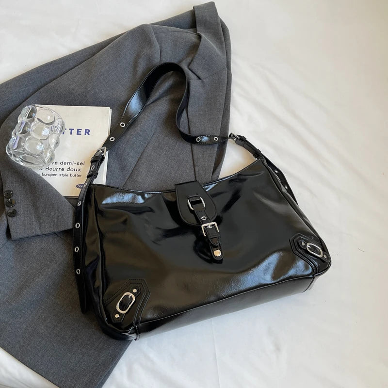 Bolsa Grande Dakota