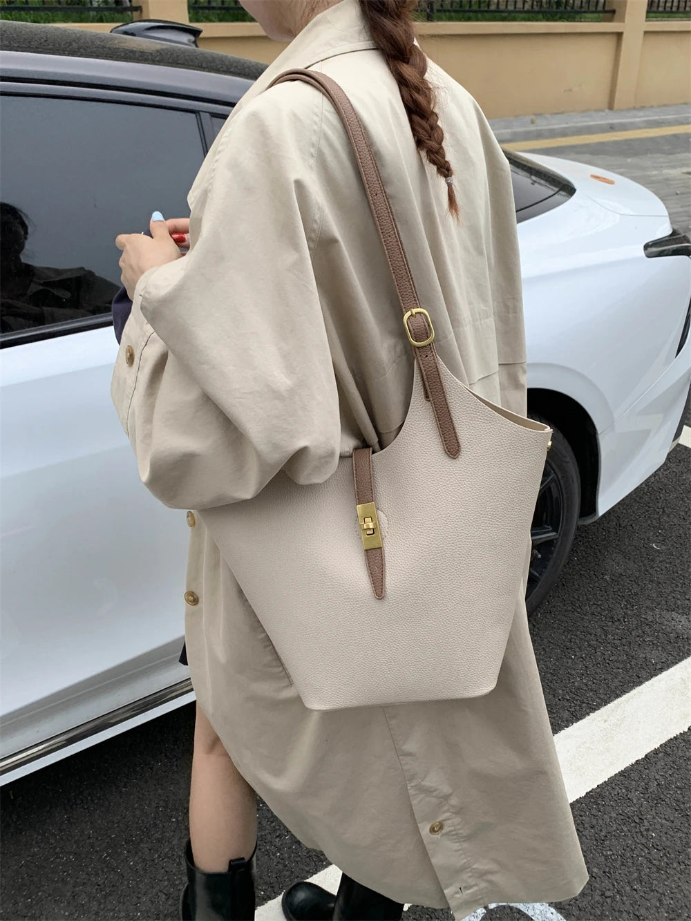 Bolsa Média Tatiane