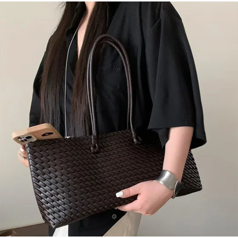 Bolsa Média Livia
